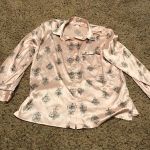 Women’s silky pajama set